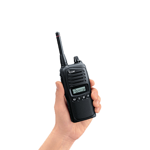 talkie-walkie-en-main-pti
