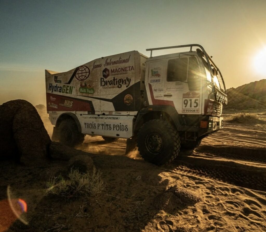 Le camion NRS #915 sur une étape