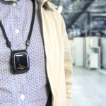 e-WG200 en tour de cou